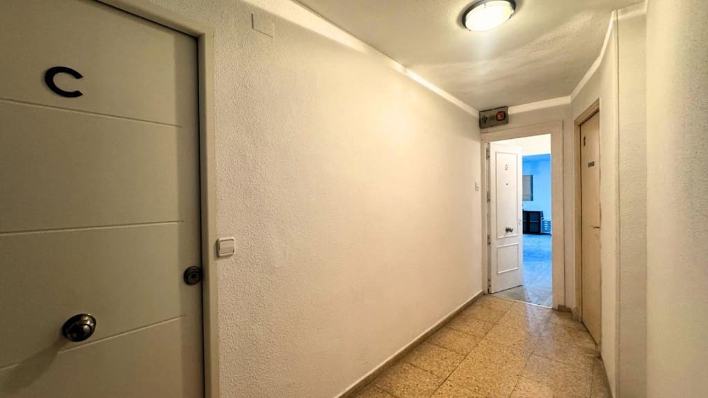 1 soverom Leilighet til salgs i Alicante by - € 156 000 (Ref: 9788296)