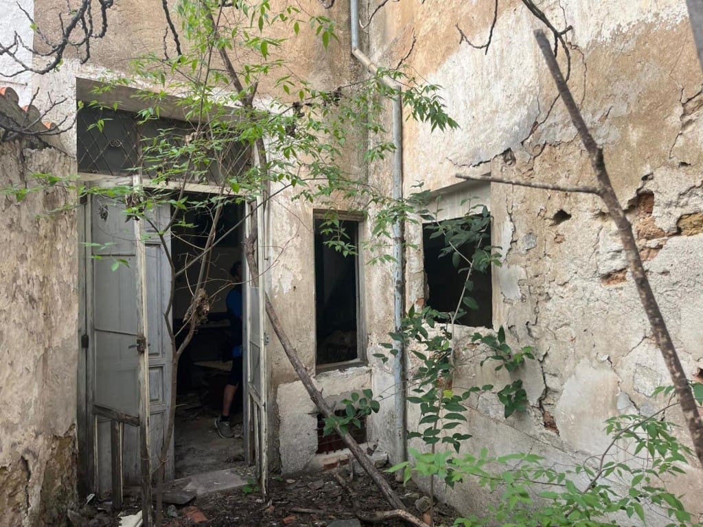 4 soveværelse Villa til salg i Almansa med garage - € 49.000 (Ref: 9788298)