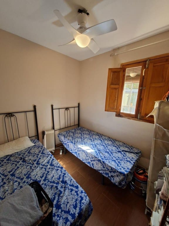 3 soverom Villa til salgs i Pareja - € 150 000 (Ref: 9788299)