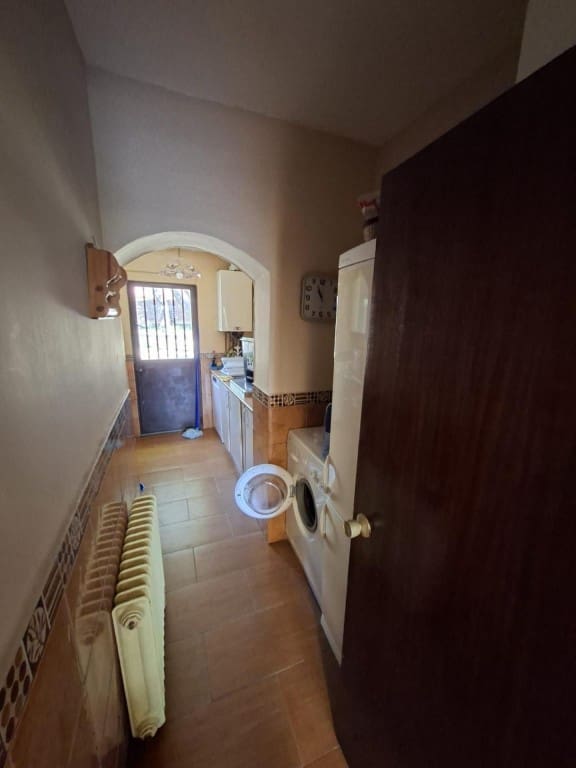 3 soverom Villa til salgs i Pareja - € 150 000 (Ref: 9788299)