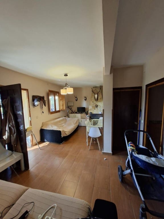 3 soverom Villa til salgs i Pareja - € 150 000 (Ref: 9788299)