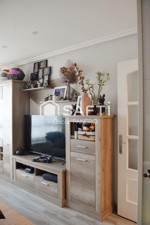 1 bedroom Apartment for sale in San Andres del Rabanedo with garage - € 91,000 (Ref: 9788300)