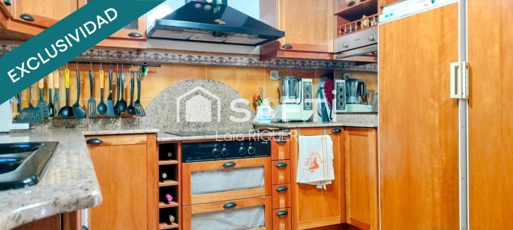 5 slaapkamer Villa te koop in Sant Cebria de Vallalta met zwembad - € 673.000 (Ref: 9790917)