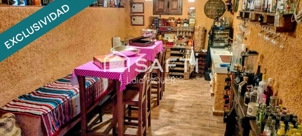 5 slaapkamer Villa te koop in Sant Cebria de Vallalta met zwembad - € 673.000 (Ref: 9790917)