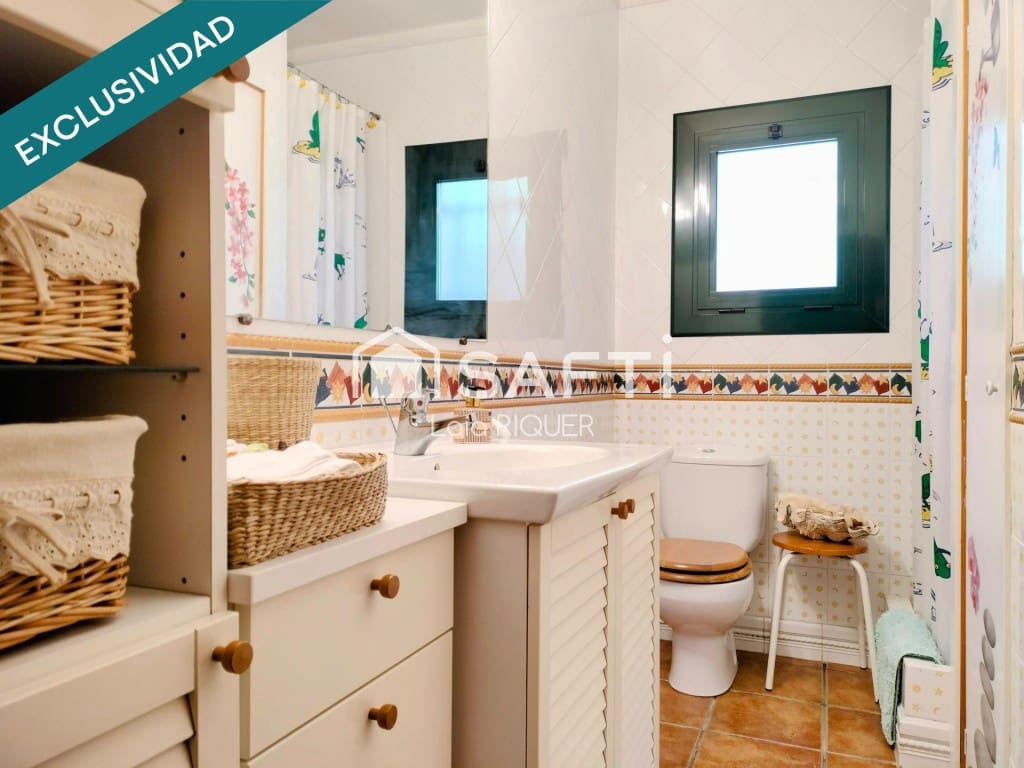 5 slaapkamer Villa te koop in Sant Cebria de Vallalta met zwembad - € 673.000 (Ref: 9790917)