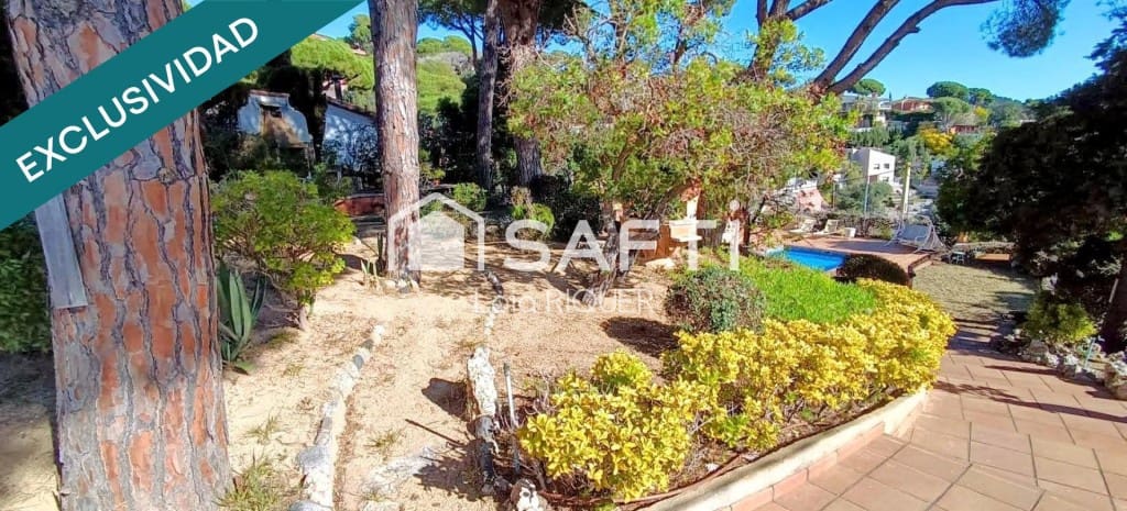 5 slaapkamer Villa te koop in Sant Cebria de Vallalta met zwembad - € 673.000 (Ref: 9790917)