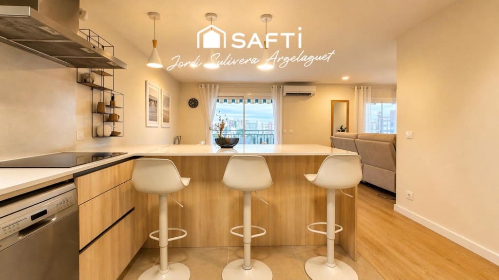 2 soveværelse Lejlighed til salg i Castell-Platja d'Aro med garage - € 330.000 (Ref: 9790921)