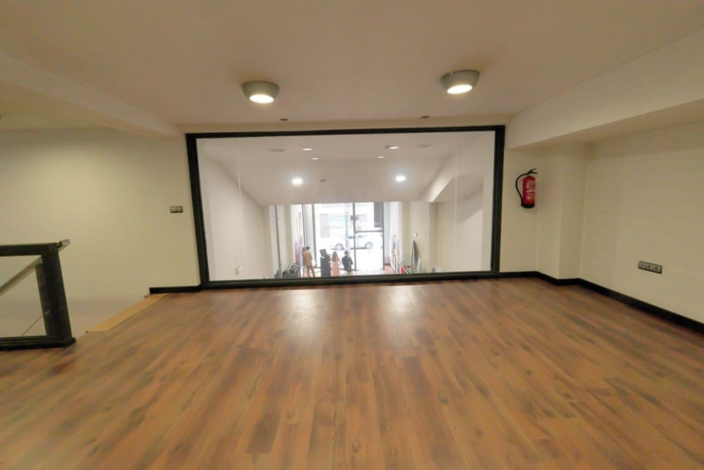 Commercieel te koop in Ponferrada - € 750.000 (Ref: 9790929)