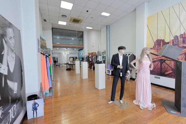 Commercieel te koop in Ponferrada - € 750.000 (Ref: 9790929)