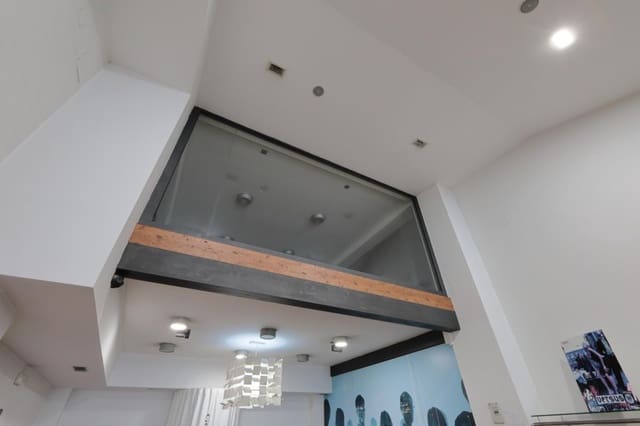 Commercieel te koop in Ponferrada - € 750.000 (Ref: 9790929)