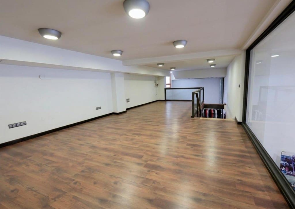 Commercieel te koop in Ponferrada - € 750.000 (Ref: 9790929)