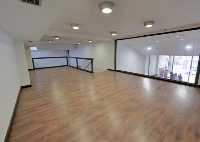 Commercieel te koop in Ponferrada - € 750.000 (Ref: 9790929)
