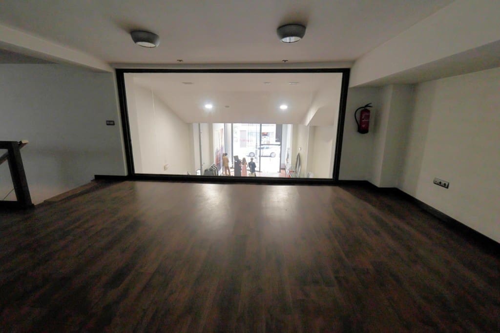 Commercieel te koop in Ponferrada - € 750.000 (Ref: 9790929)