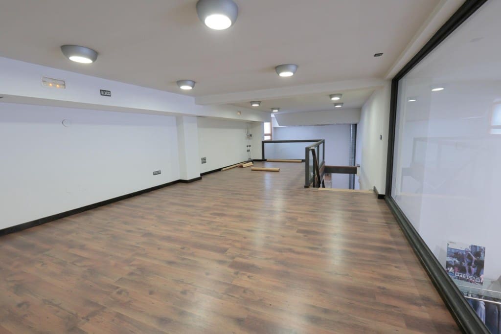 Commercieel te koop in Ponferrada - € 750.000 (Ref: 9790929)
