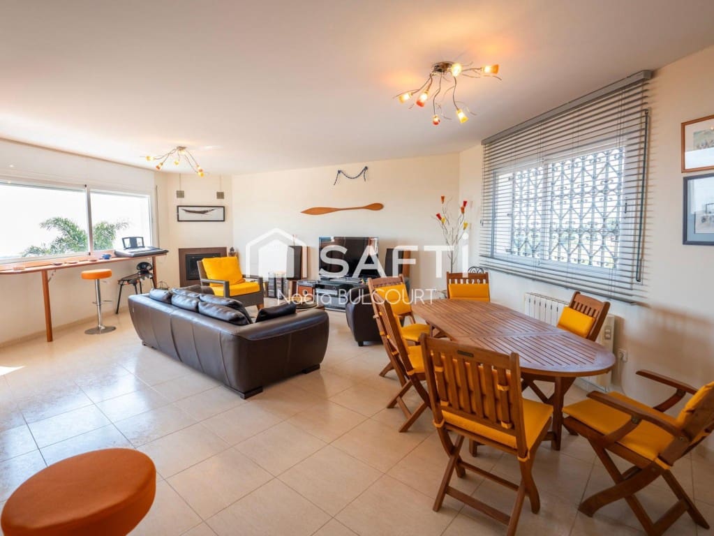 3 sovrum Radhus till salu i Sant Cebria de Vallalta med pool garage - 415 000 € (Ref: 9794440)