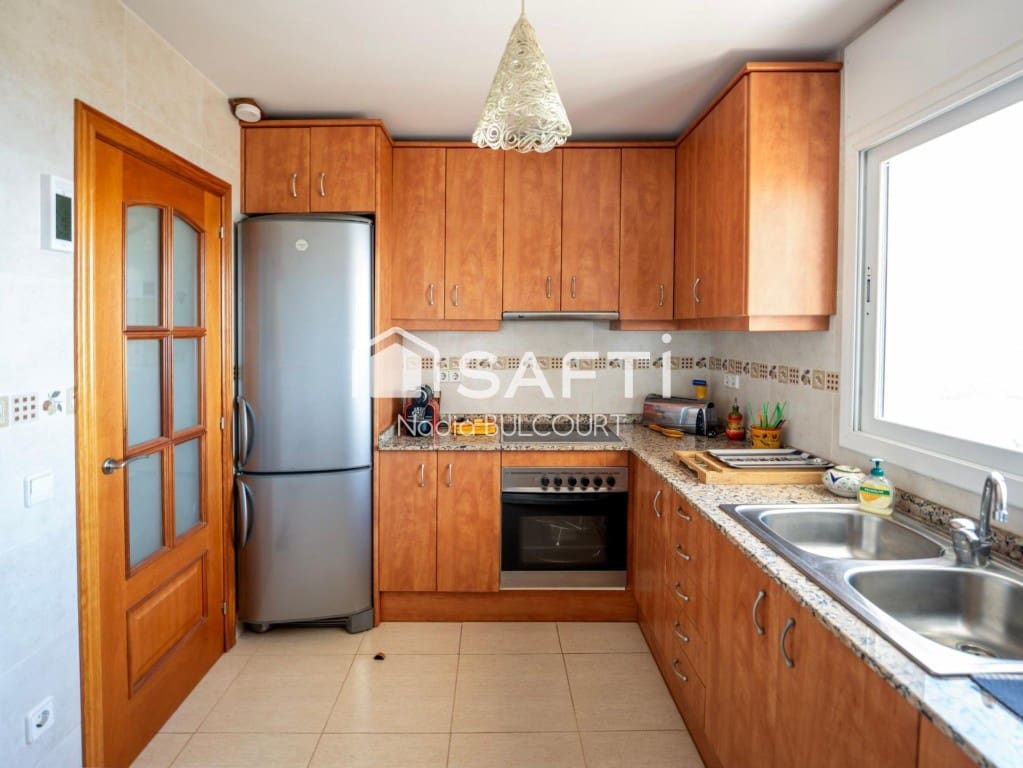 3 sovrum Radhus till salu i Sant Cebria de Vallalta med pool garage - 415 000 € (Ref: 9794440)