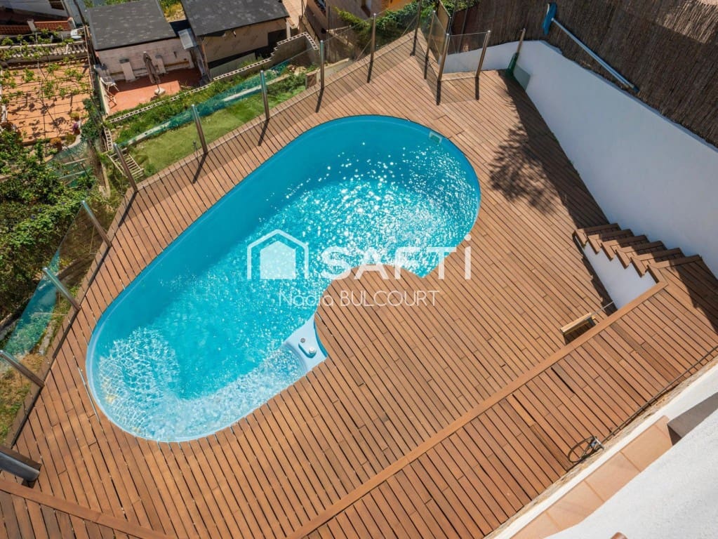 3 sovrum Radhus till salu i Sant Cebria de Vallalta med pool garage - 415 000 € (Ref: 9794440)