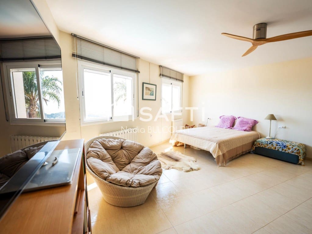 3 sovrum Radhus till salu i Sant Cebria de Vallalta med pool garage - 415 000 € (Ref: 9794440)