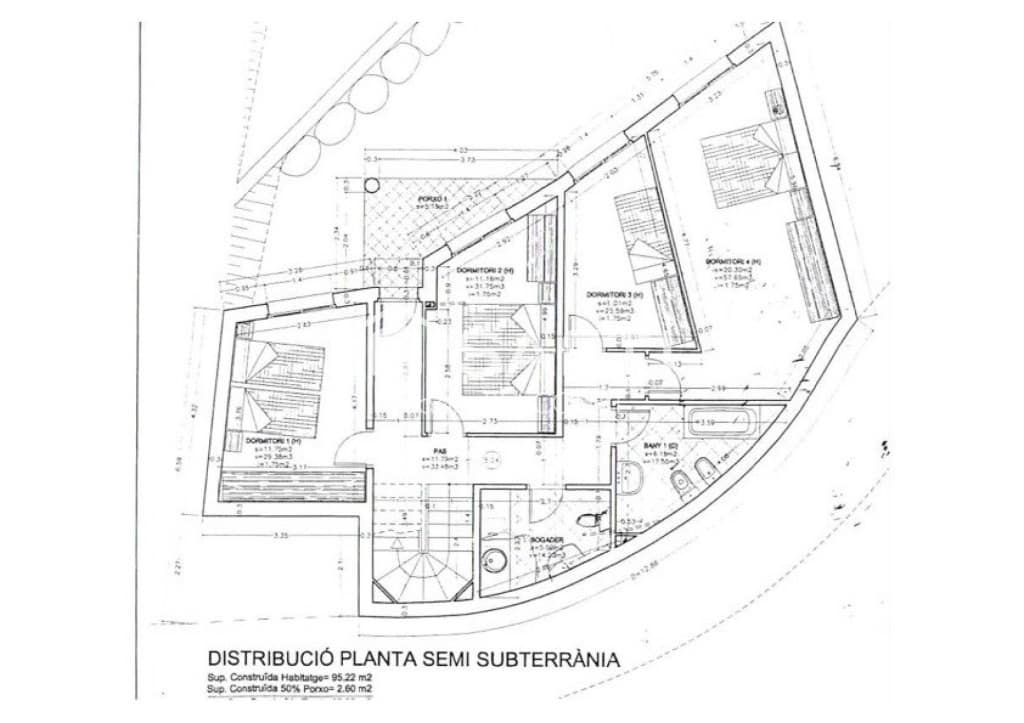 3 sovrum Radhus till salu i Sant Cebria de Vallalta med pool garage - 415 000 € (Ref: 9794440)