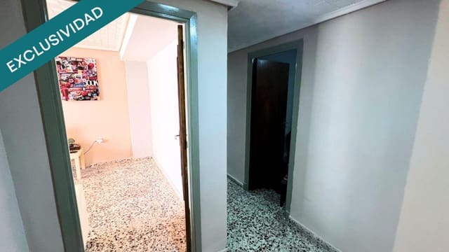 4 sovrum Lägenhet till salu i Monóvar / Monóver - 114 900 € (Ref: 9794447)