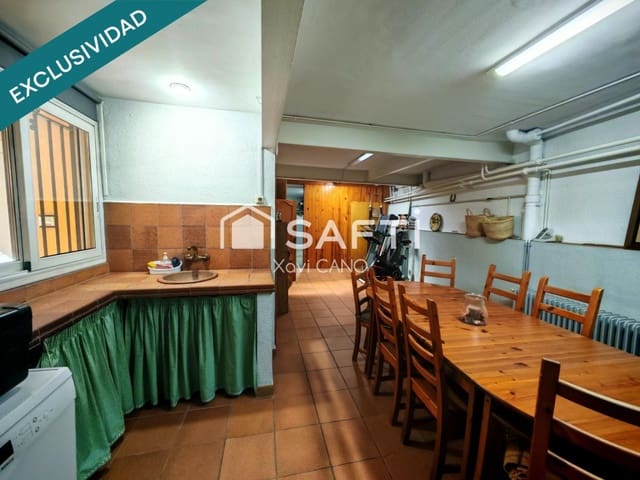 4 chambre Villa/Maison à vendre à Breda avec garage - 359 000 € (Ref: 9794449)