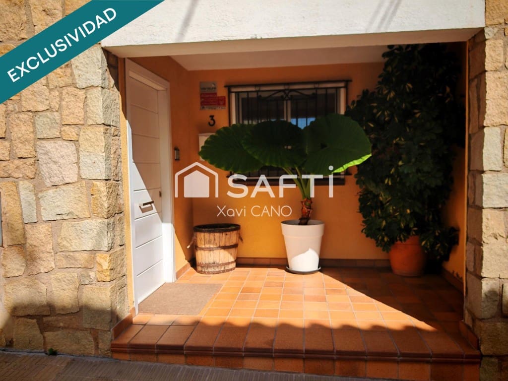 4 chambre Villa/Maison à vendre à Breda avec garage - 359 000 € (Ref: 9794449)