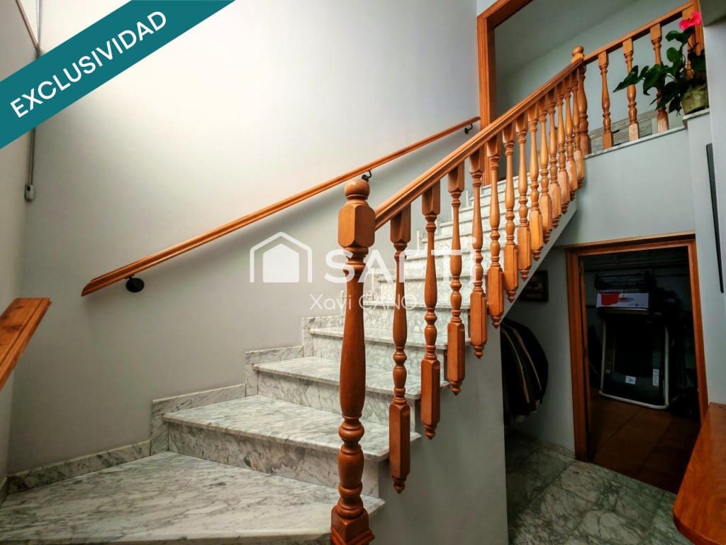 4 chambre Villa/Maison à vendre à Breda avec garage - 359 000 € (Ref: 9794449)