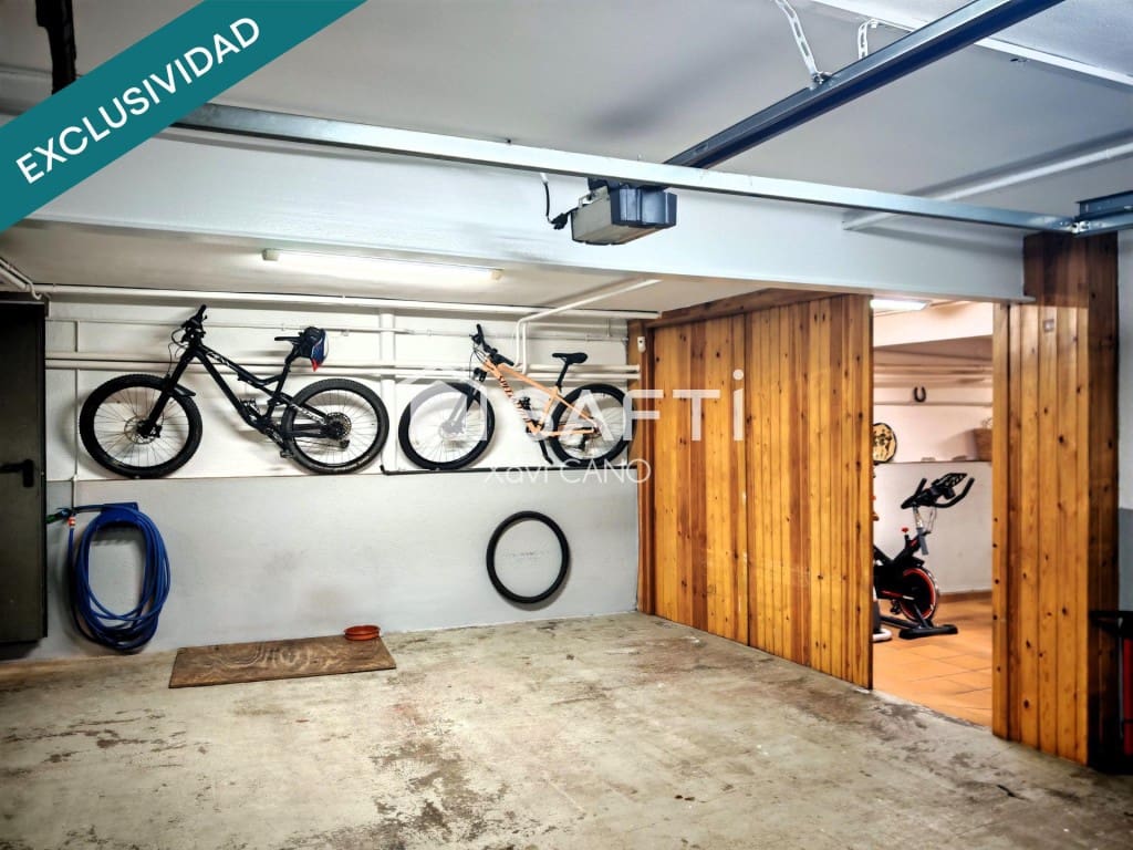 4 chambre Villa/Maison à vendre à Breda avec garage - 359 000 € (Ref: 9794449)