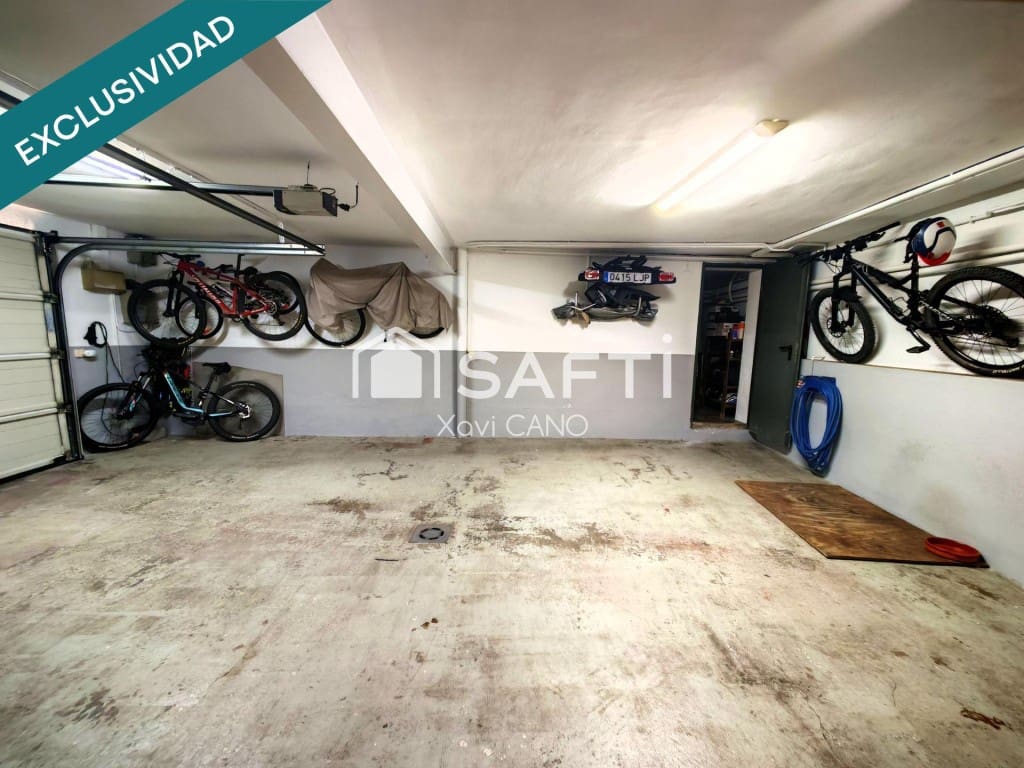 4 chambre Villa/Maison à vendre à Breda avec garage - 359 000 € (Ref: 9794449)