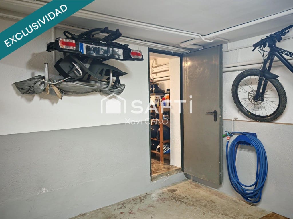 4 chambre Villa/Maison à vendre à Breda avec garage - 359 000 € (Ref: 9794449)