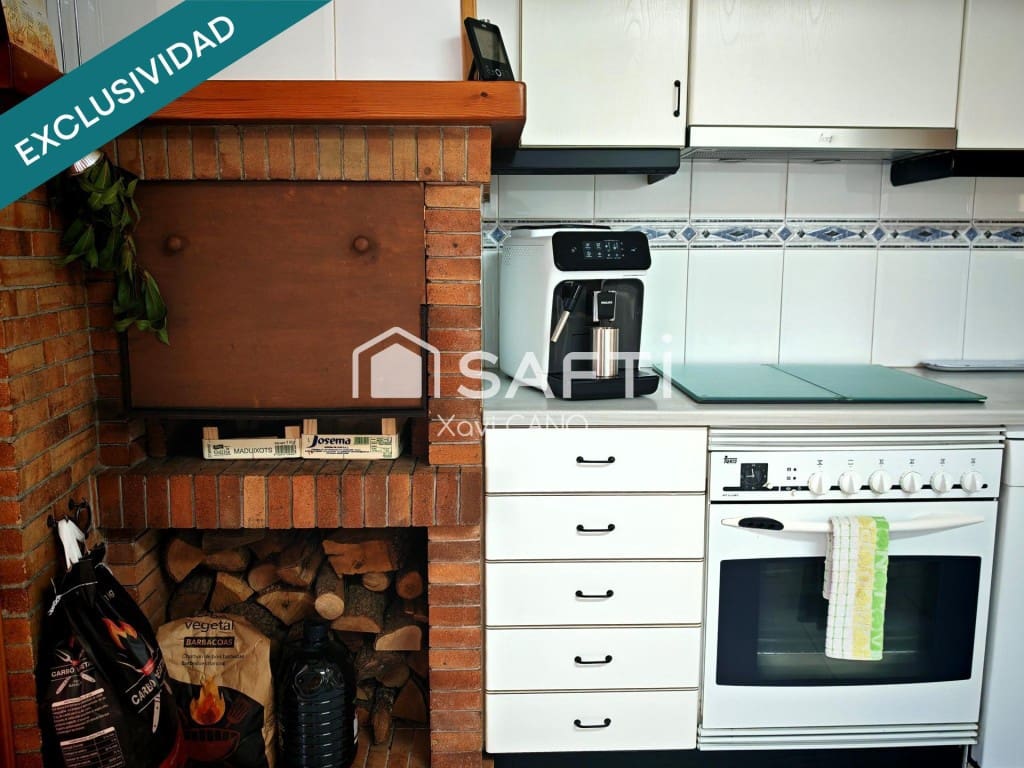 4 chambre Villa/Maison à vendre à Breda avec garage - 359 000 € (Ref: 9794449)