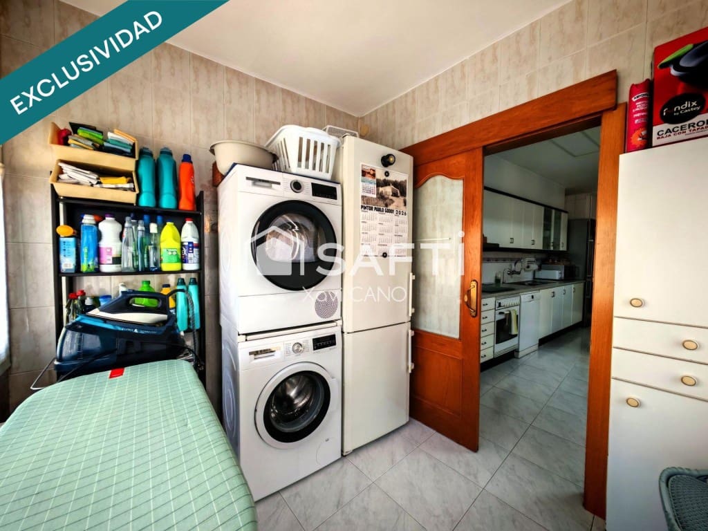 4 chambre Villa/Maison à vendre à Breda avec garage - 359 000 € (Ref: 9794449)