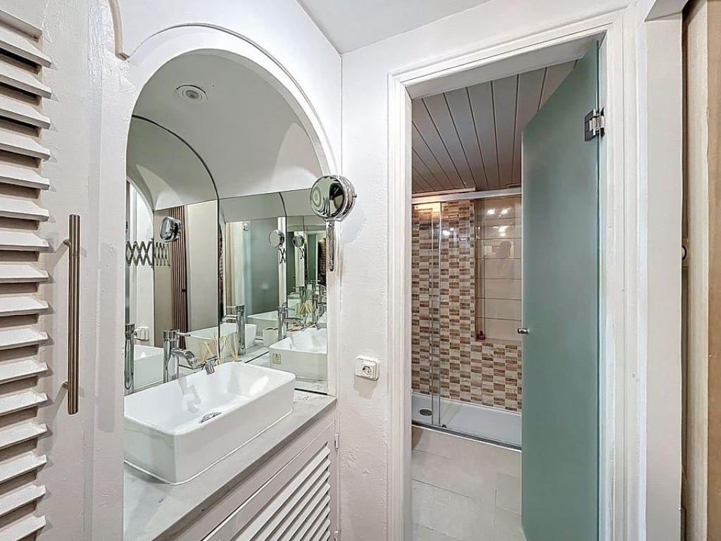 1 soverom Leilighet til salgs i Roses med svømmebasseng - € 168 000 (Ref: 9794450)