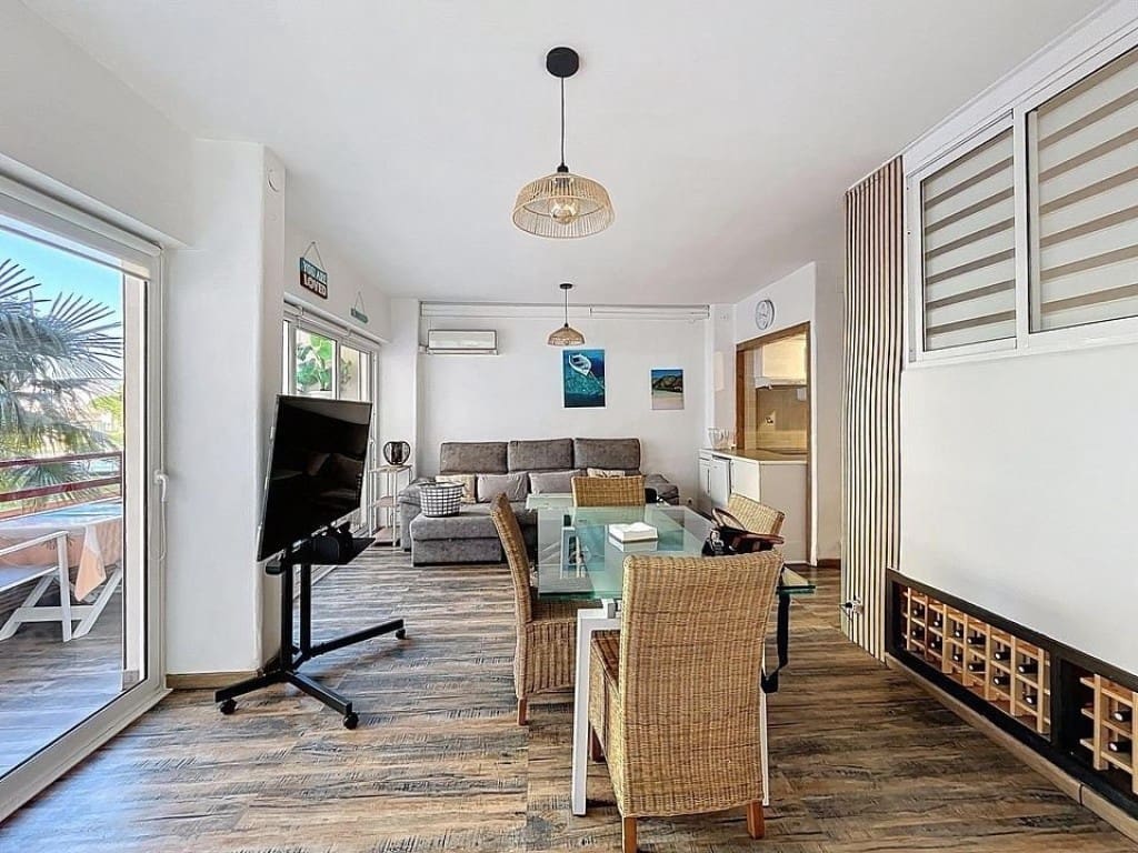 1 soverom Leilighet til salgs i Roses med svømmebasseng - € 168 000 (Ref: 9794450)