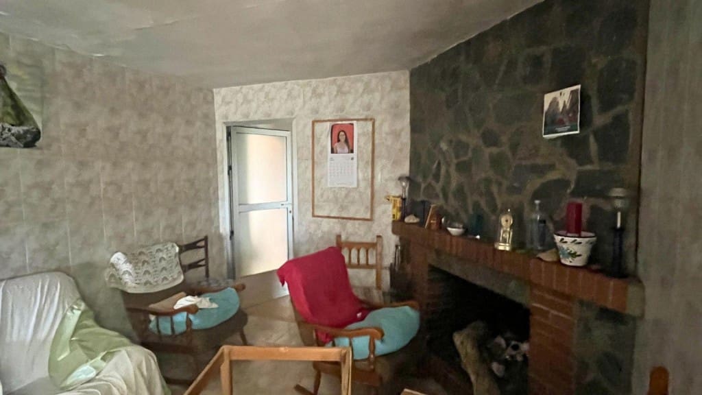 3 soverom Finca/Herregård til salgs i Gea y Truyols med garasje - € 75 000 (Ref: 9794453)