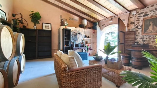 Undeveloped Land for sale in El Molar - € 400,000 (Ref: 9796966)