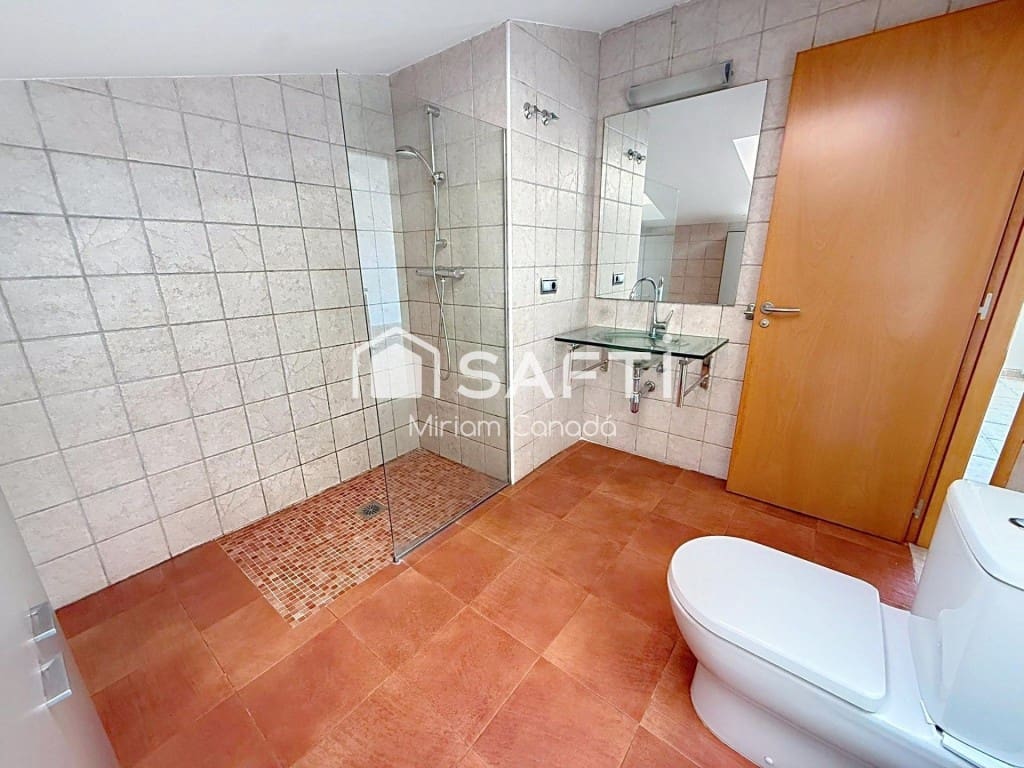 3 bedroom Flat for sale in Sant Fruitos de Bages - € 263,000 (Ref: 9796970)