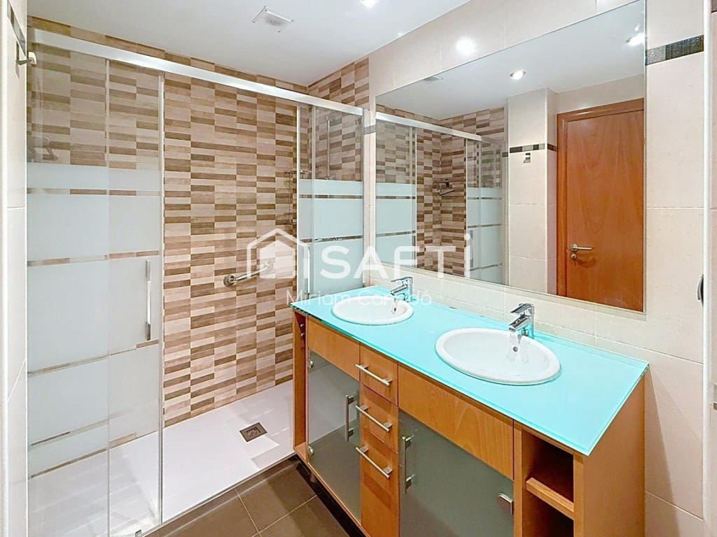 3 bedroom Flat for sale in Sant Fruitos de Bages - € 263,000 (Ref: 9796970)