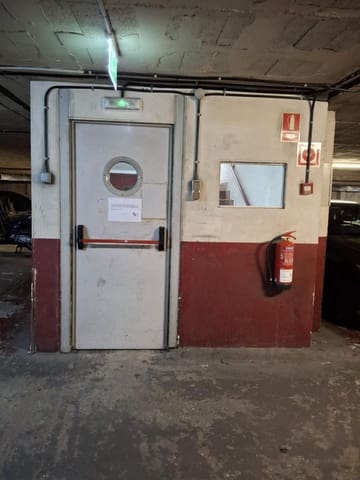 Garage til salg i Donostia-San Sebastián - € 45.000 (Ref: 9796977)