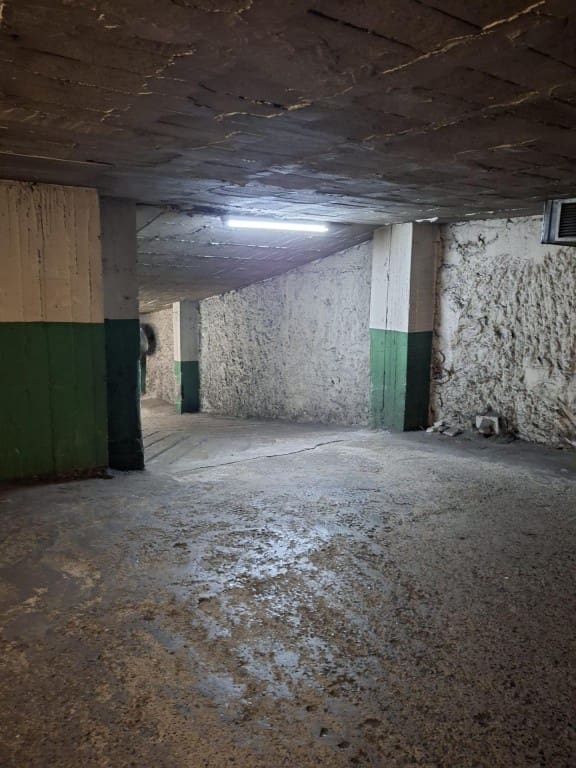 Garage for sale in Donostia-San Sebastian - € 45,000 (Ref: 9796977)