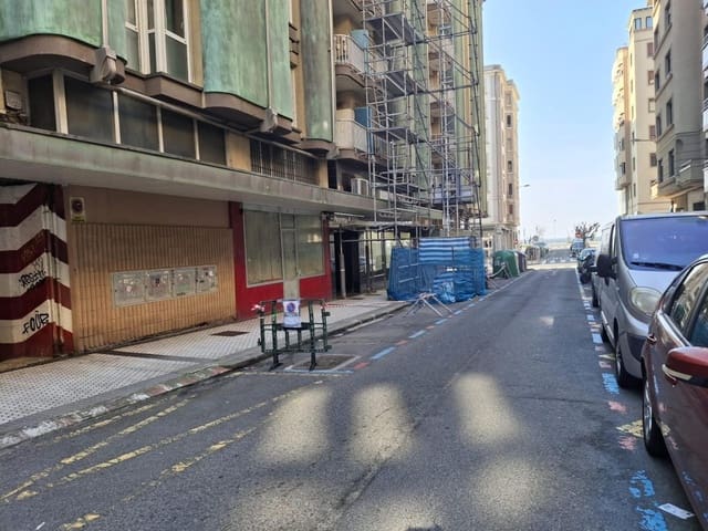 Garage til salg i Donostia-San Sebastián - € 45.000 (Ref: 9796977)