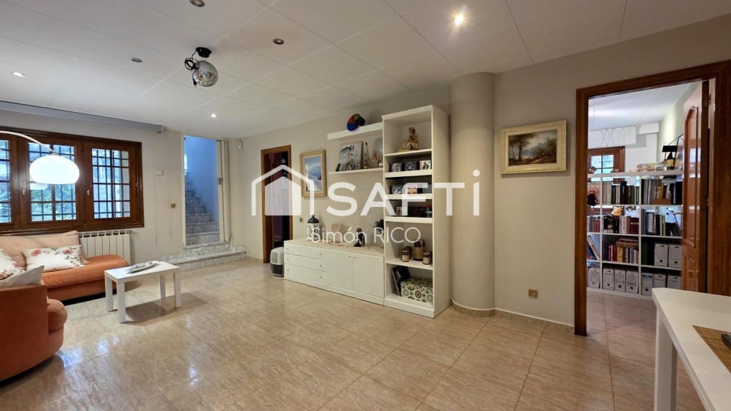 4 quarto Moradia para venda em Vallirana - 420 000 € (Ref: 9799102)