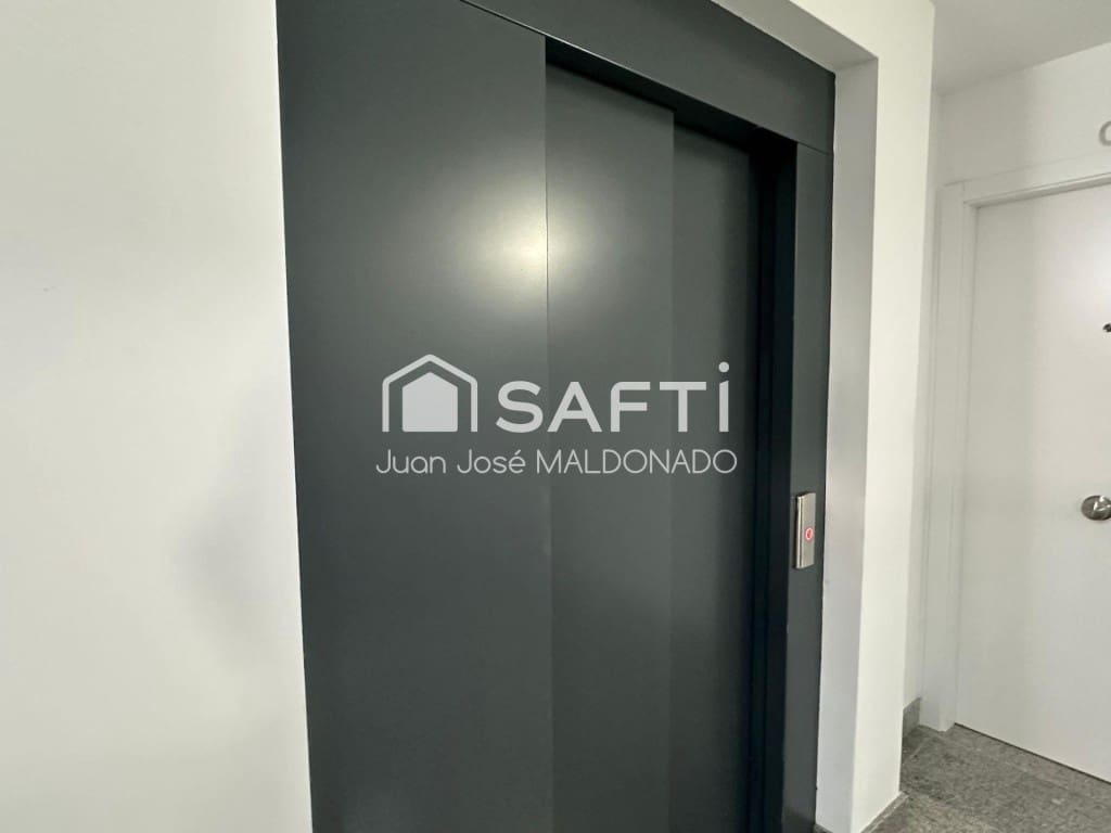 Apartamento de 2 habitaciones en Benicarló en venta - 150.000 € (Ref: 9799104)