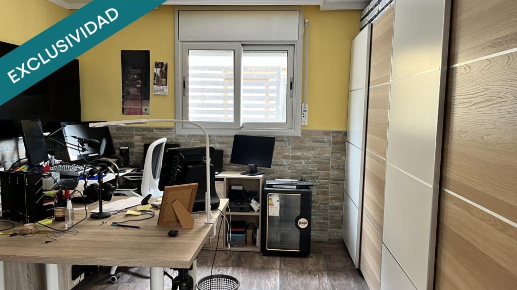 7 bedroom Villa for sale in Vidreres with pool - € 325,000 (Ref: 9804185)