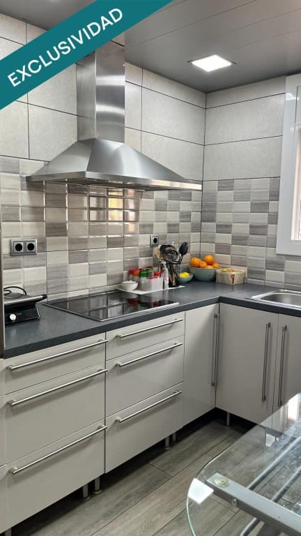 7 bedroom Villa for sale in Vidreres with pool - € 325,000 (Ref: 9804185)