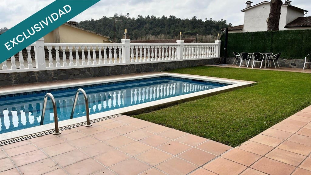 7 bedroom Villa for sale in Vidreres with pool - € 325,000 (Ref: 9804185)