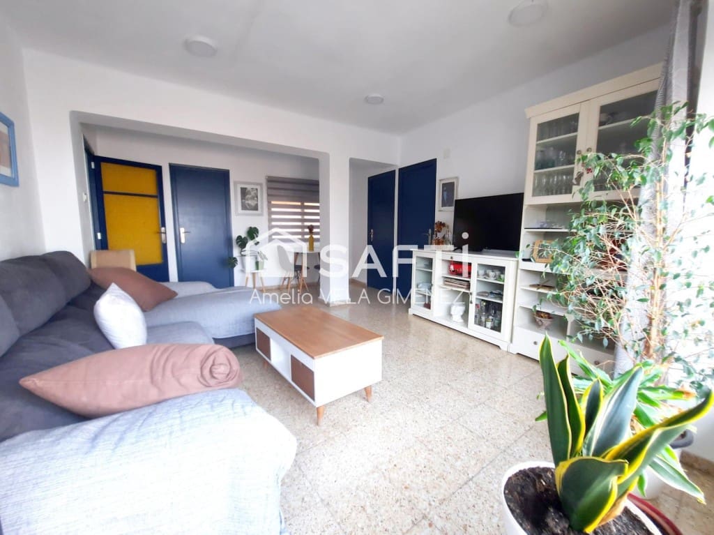 3 bedroom Apartment for sale in Sagunto / Sagunt - € 135,000 (Ref: 9804186)