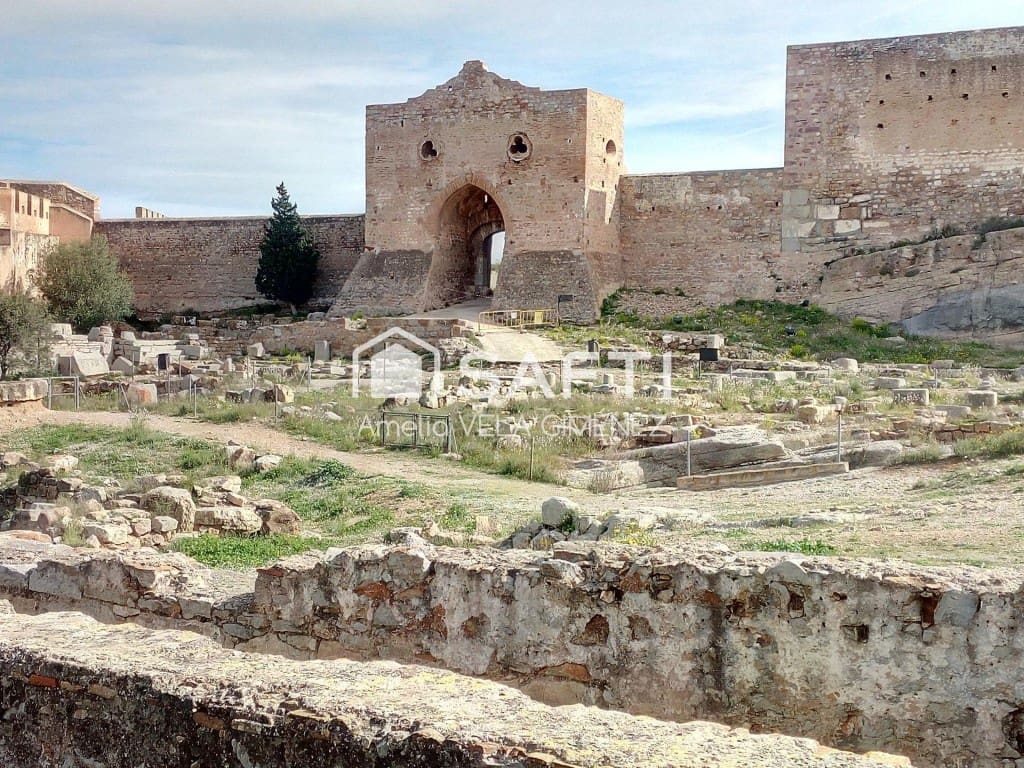 3 bedroom Apartment for sale in Sagunto / Sagunt - € 135,000 (Ref: 9804186)