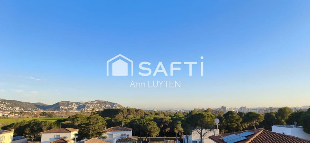 3 sypialnia Willa na sprzedaż w Roses z garażem - 510 000 € (Ref: 9804187)