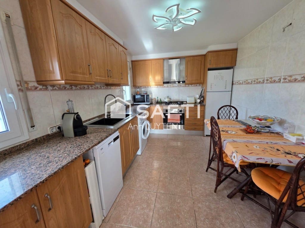 3 sypialnia Willa na sprzedaż w Roses z garażem - 510 000 € (Ref: 9804187)